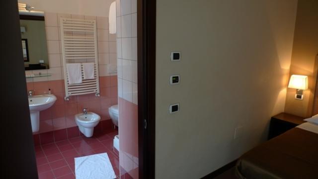 Hotel De Meis Capistrello Bilik gambar
