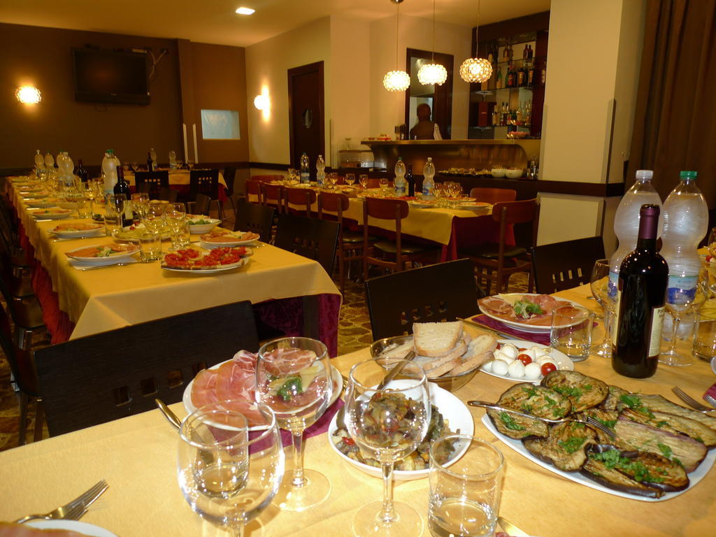 Hotel De Meis Capistrello Luaran gambar