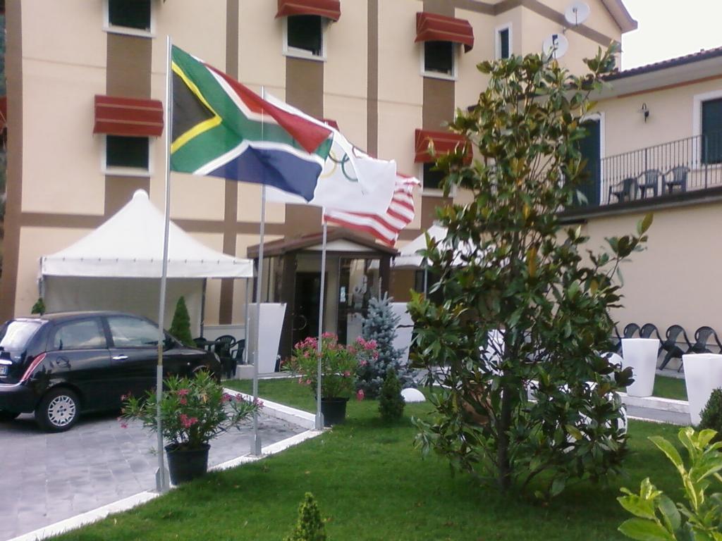 Hotel De Meis Capistrello Luaran gambar