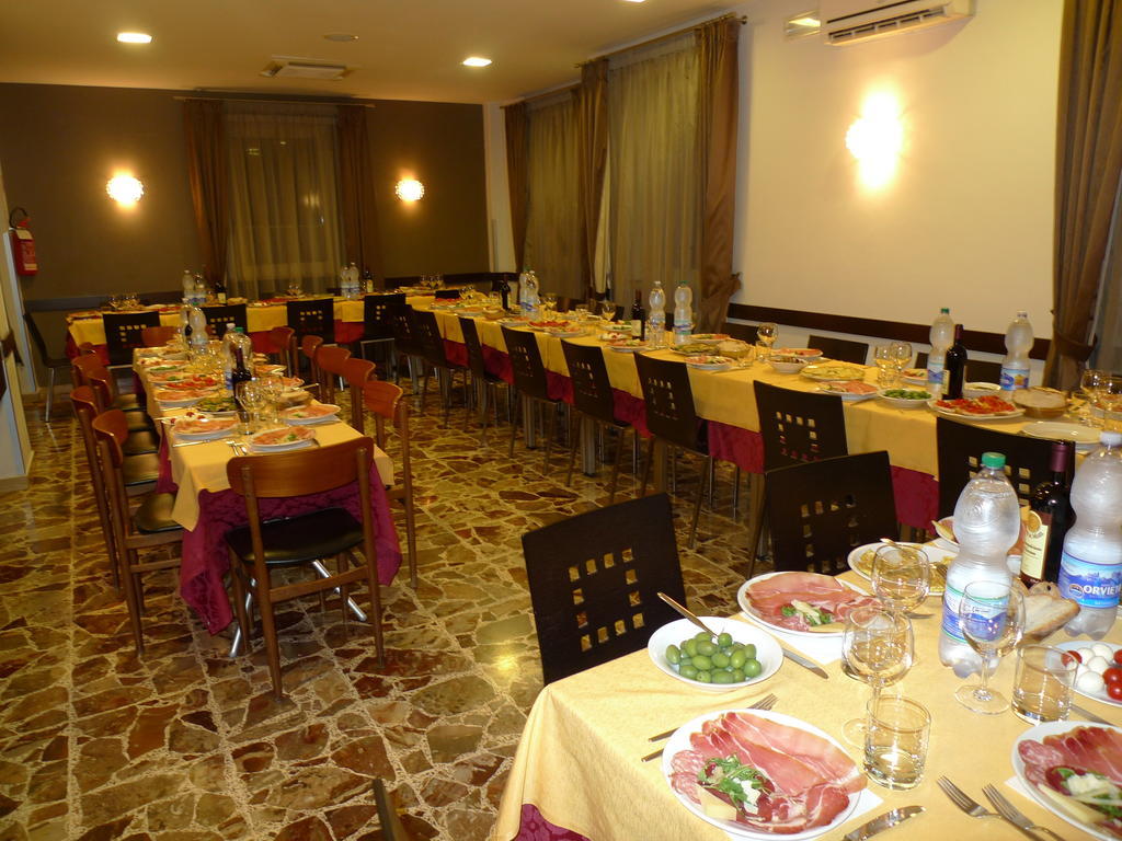Hotel De Meis Capistrello Luaran gambar