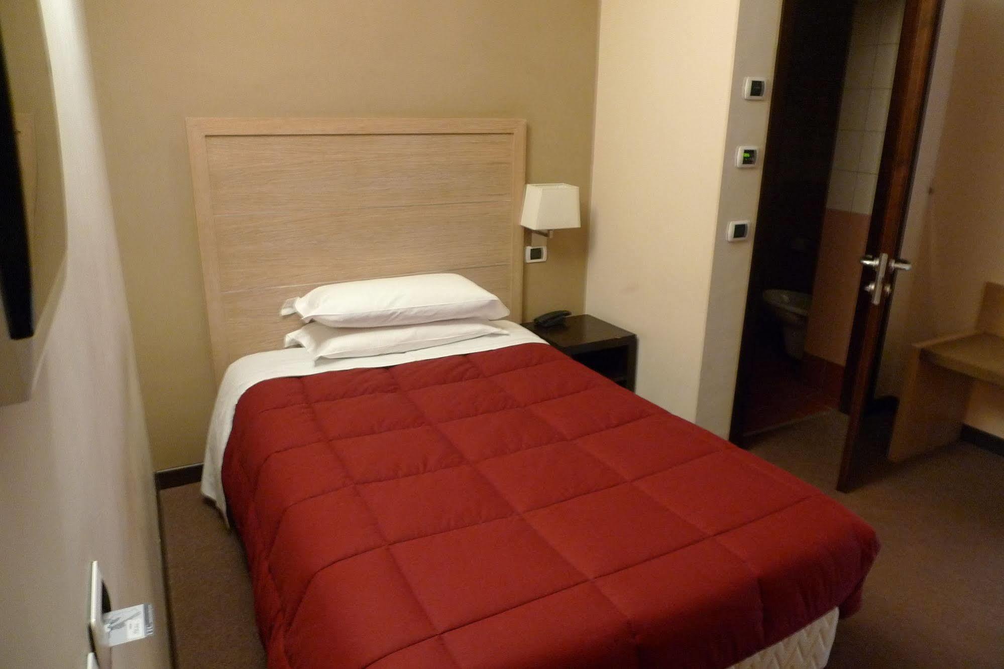 Hotel De Meis Capistrello Luaran gambar