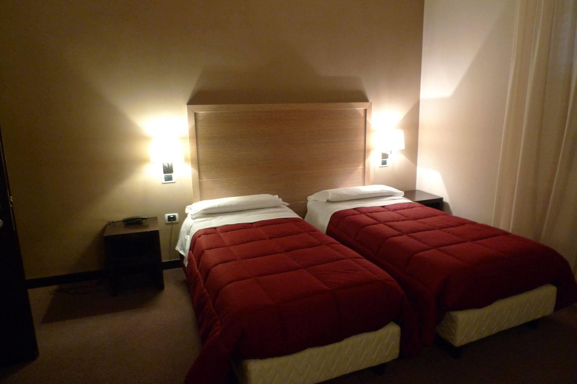 Hotel De Meis Capistrello Luaran gambar